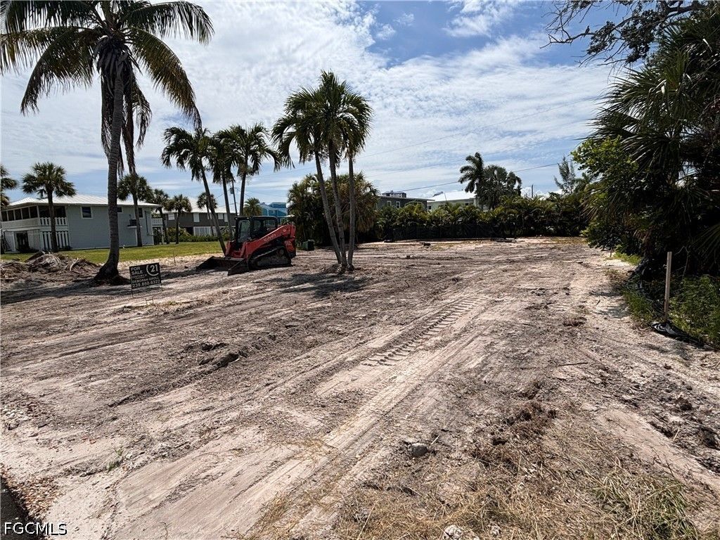 126 Mandalay Rd, FORT MYERS BEACH