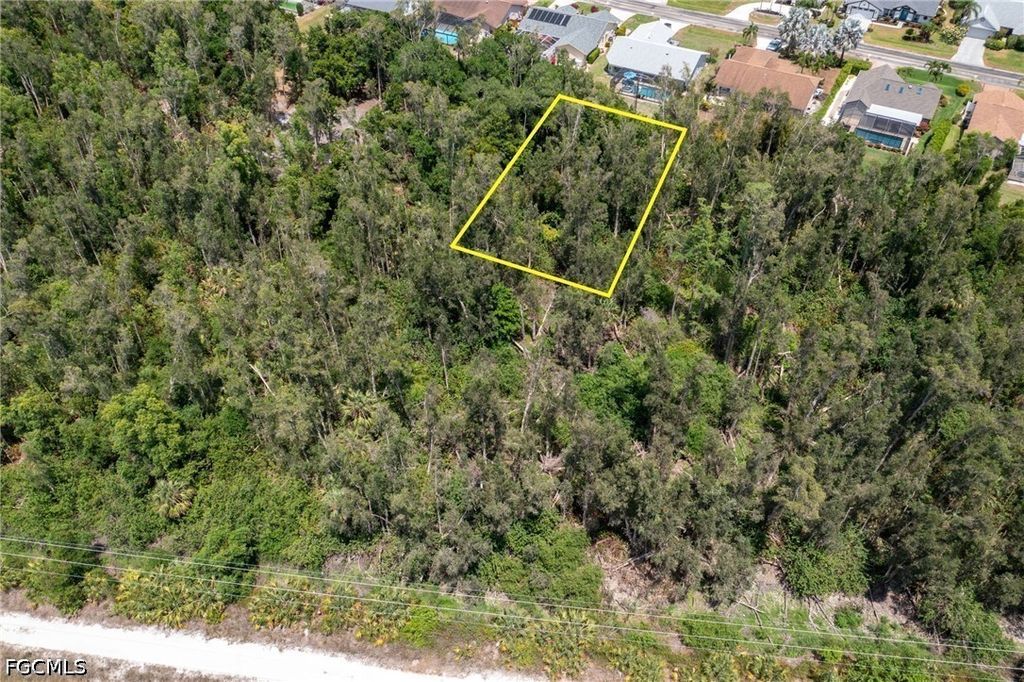 Tropicana Ave, ESTERO