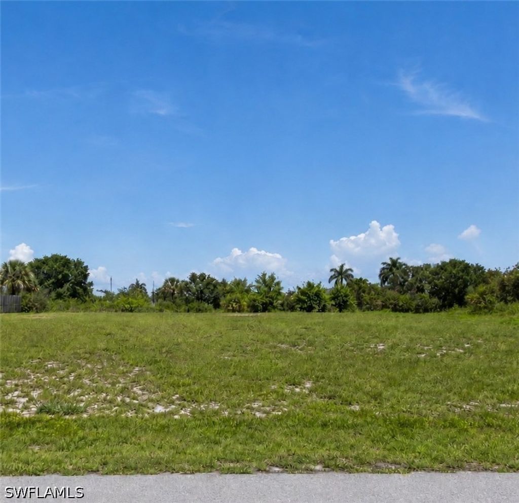 3611 Nw 46th Ln, Cape Coral