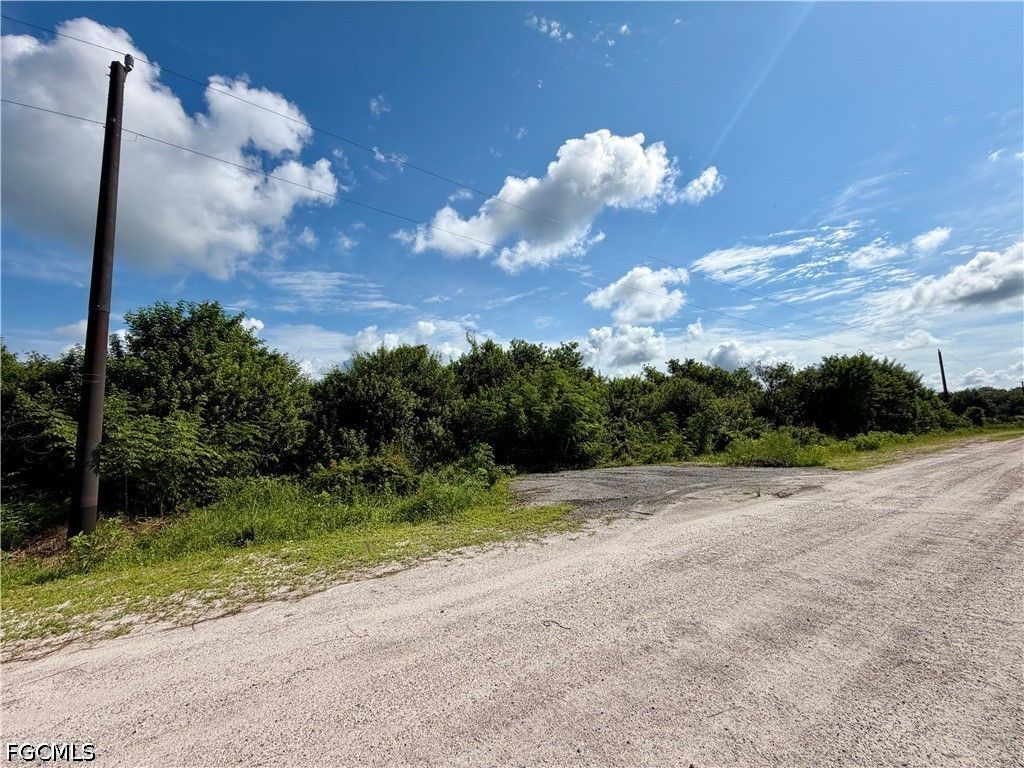 857 Pine Cone Ave, Clewiston