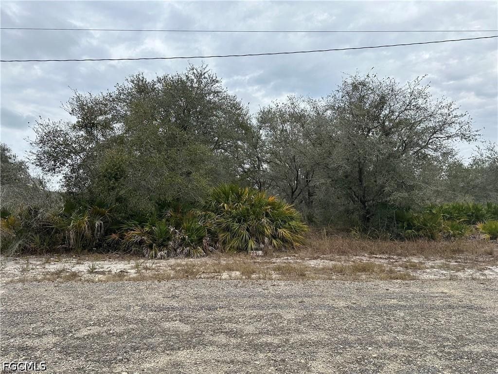 2526 72nd St W, LEHIGH ACRES