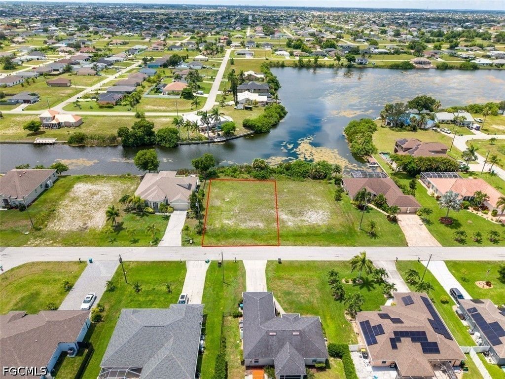 1210 Nw 18th Ter, Cape Coral