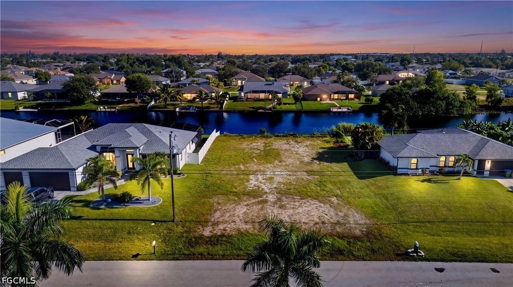 107 Sw 21st St, CAPE CORAL