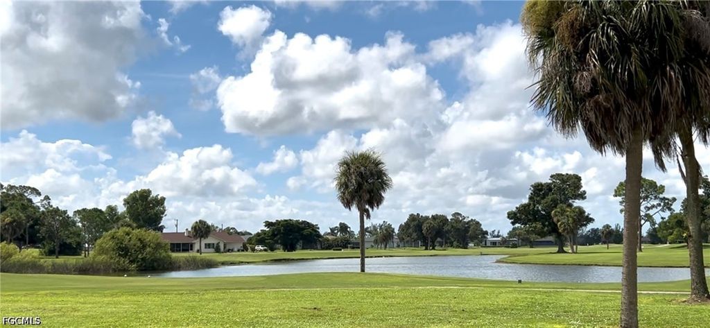 2928 Nw 17th Ter, Cape Coral