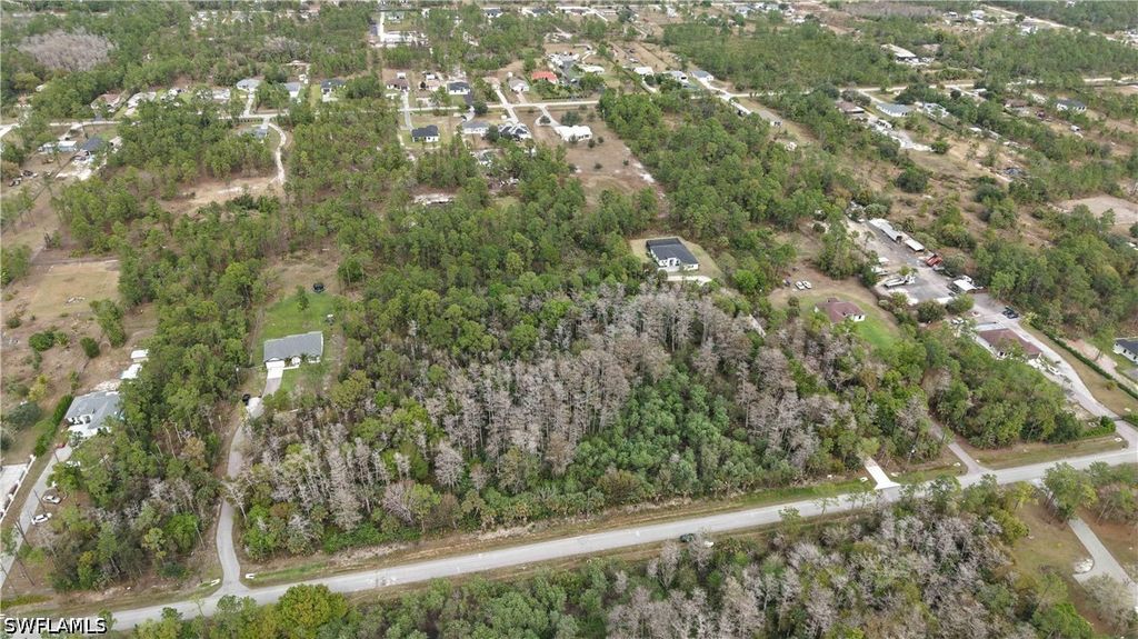 52nd Ave Ne, Naples