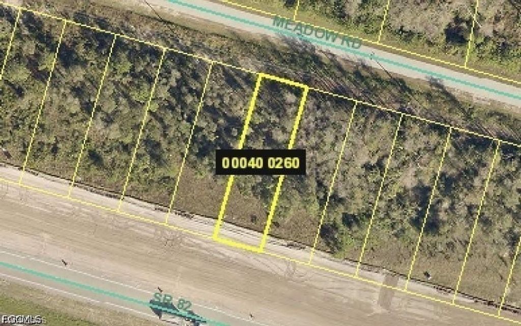 2750 Meadow Rd, Lehigh Acres