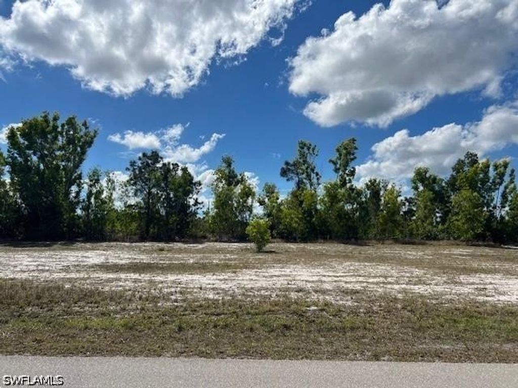 3518 Nw 47th St, Cape Coral