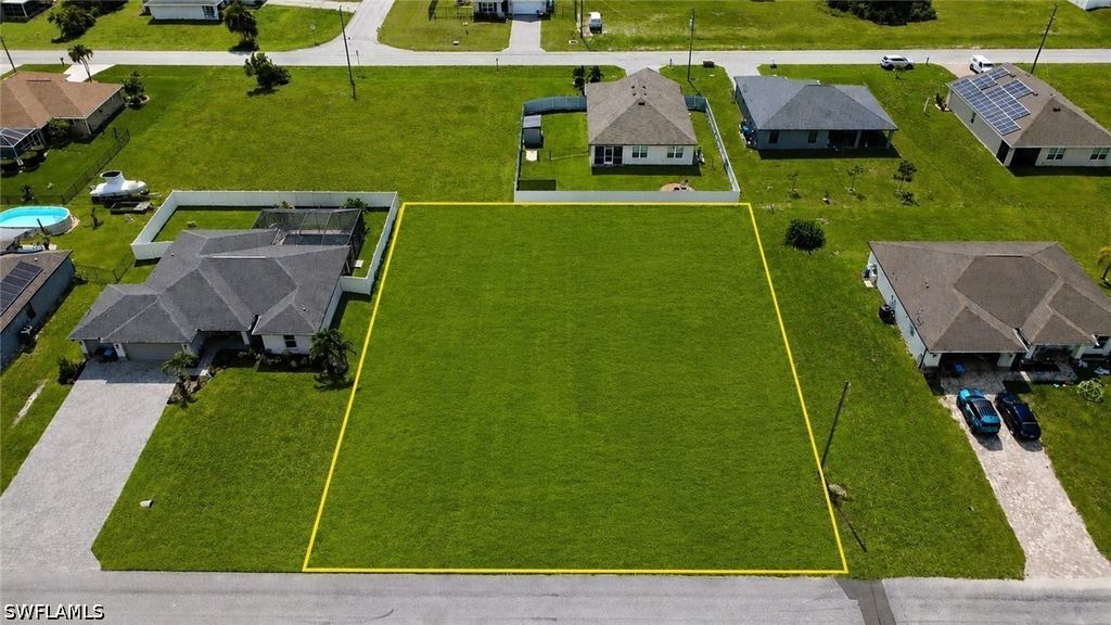 1922 Nw 9th Pl, Cape Coral