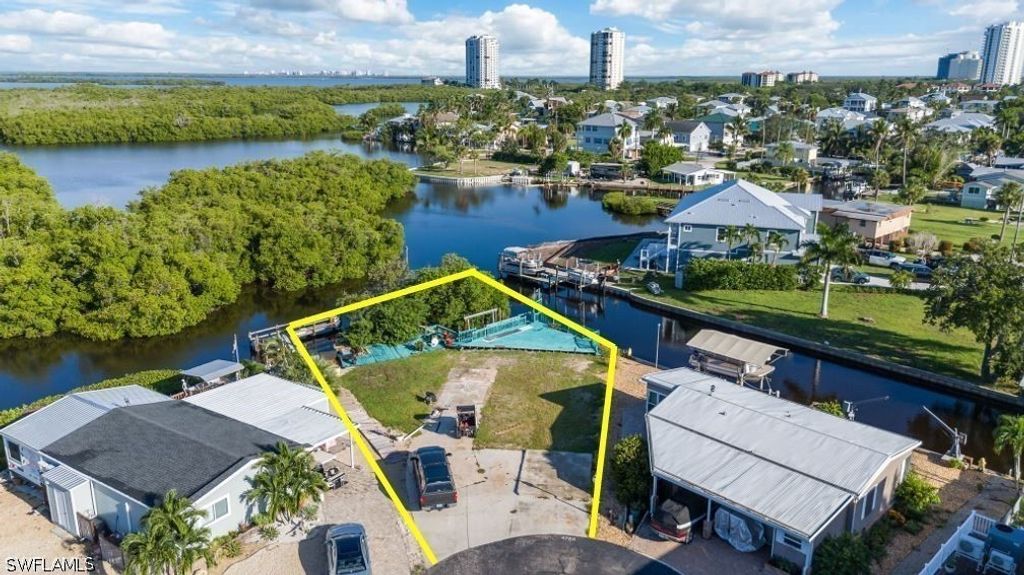 4785 Mali Ct, Bonita Springs
