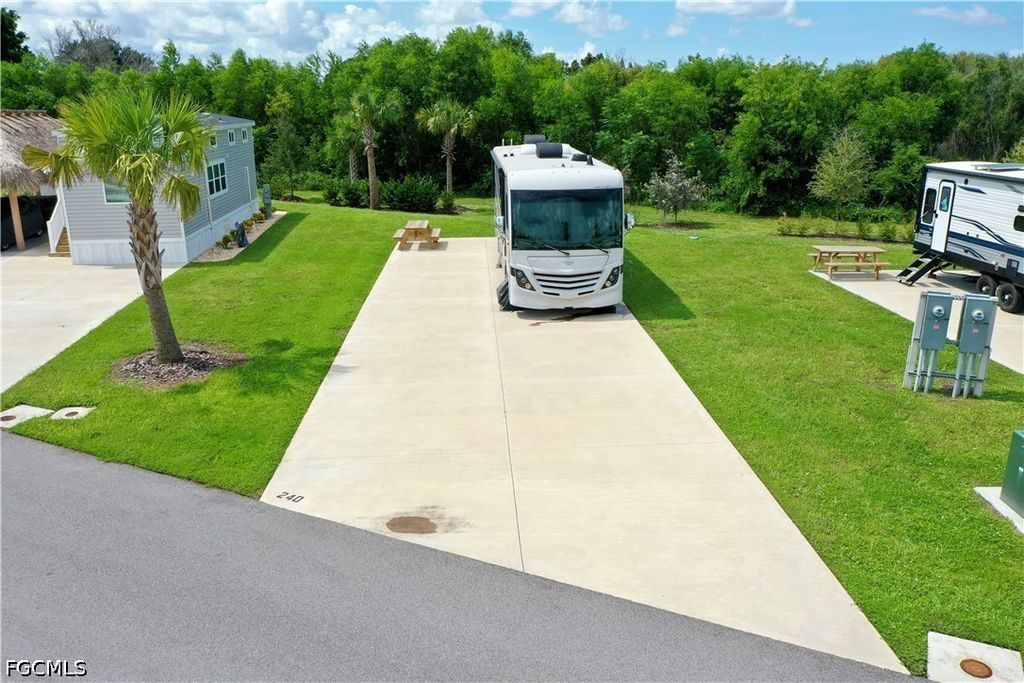 240 Horizon Rd, PUNTA GORDA
