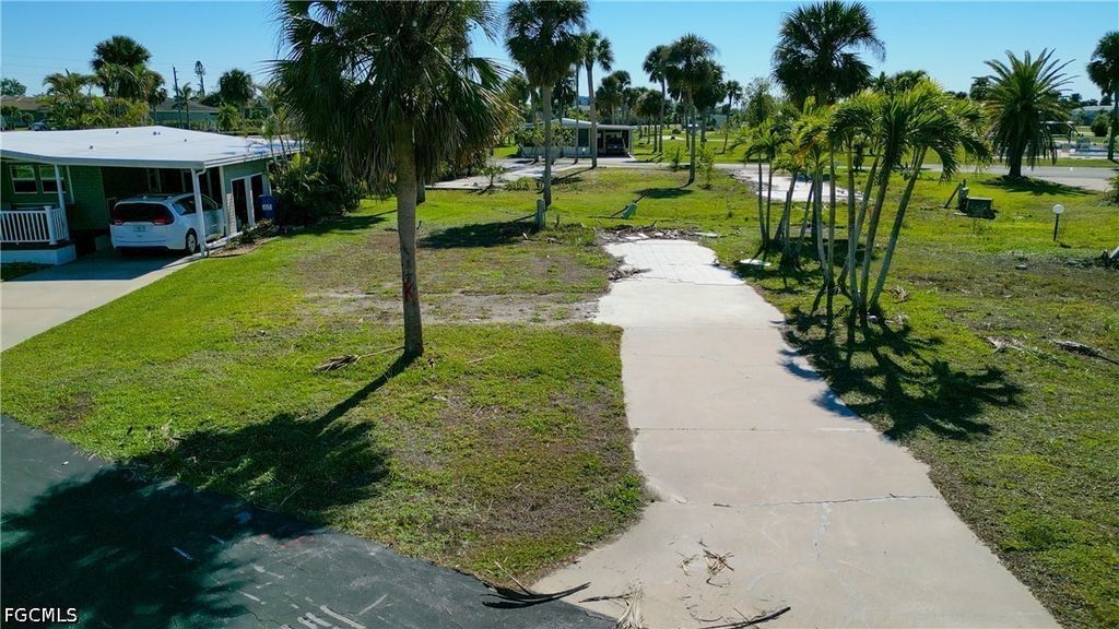 13661 Catbird Dr, Fort Myers