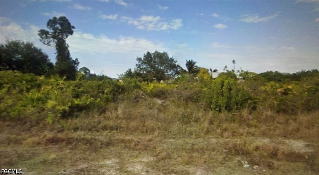 2502 34th St W, LEHIGH ACRES