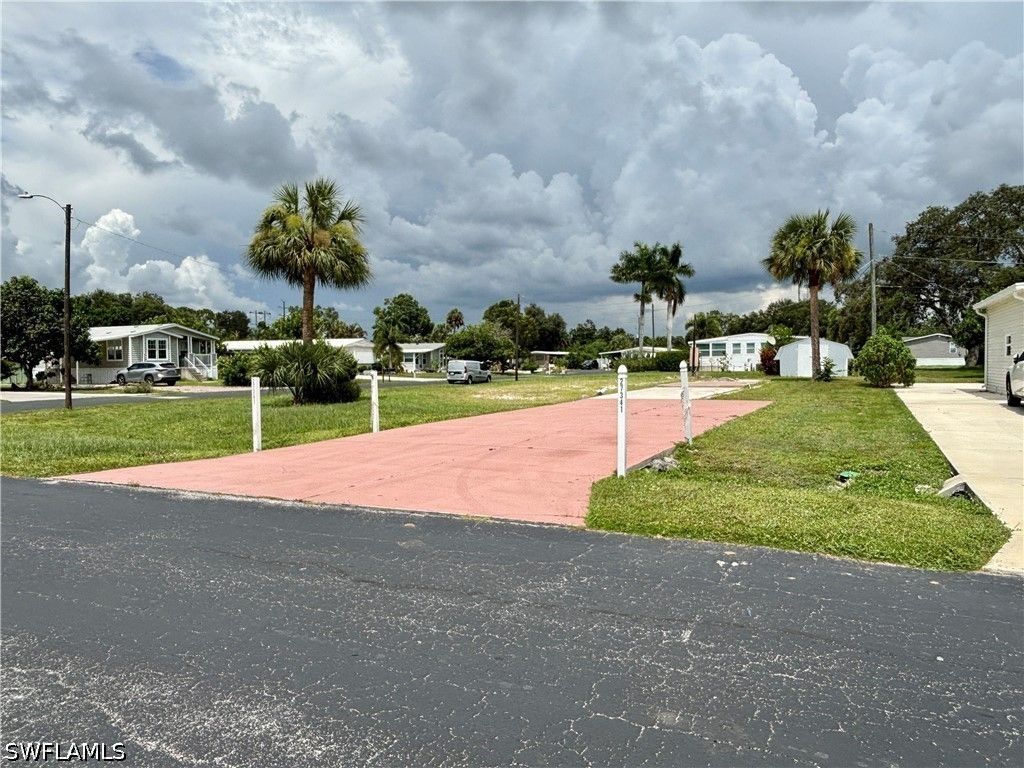 27341 Valois Dr, Bonita Springs