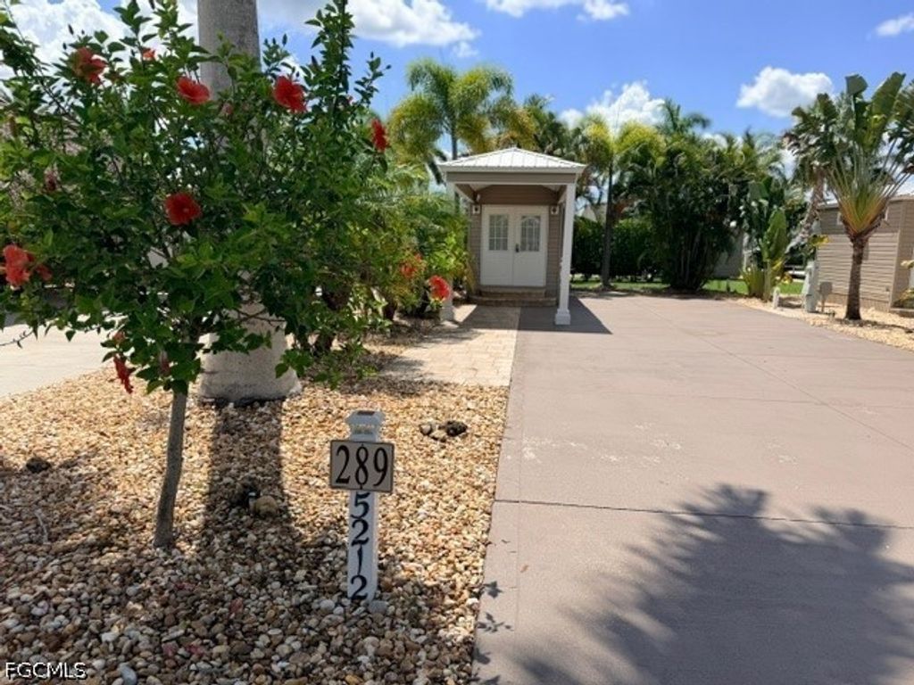 5212 Marsh Mallow Trl, FORT MYERS