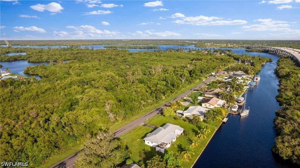 0 Schneider Dr, Fort Myers