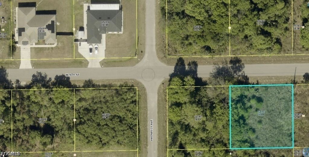 405 W 9th St, LEHIGH ACRES