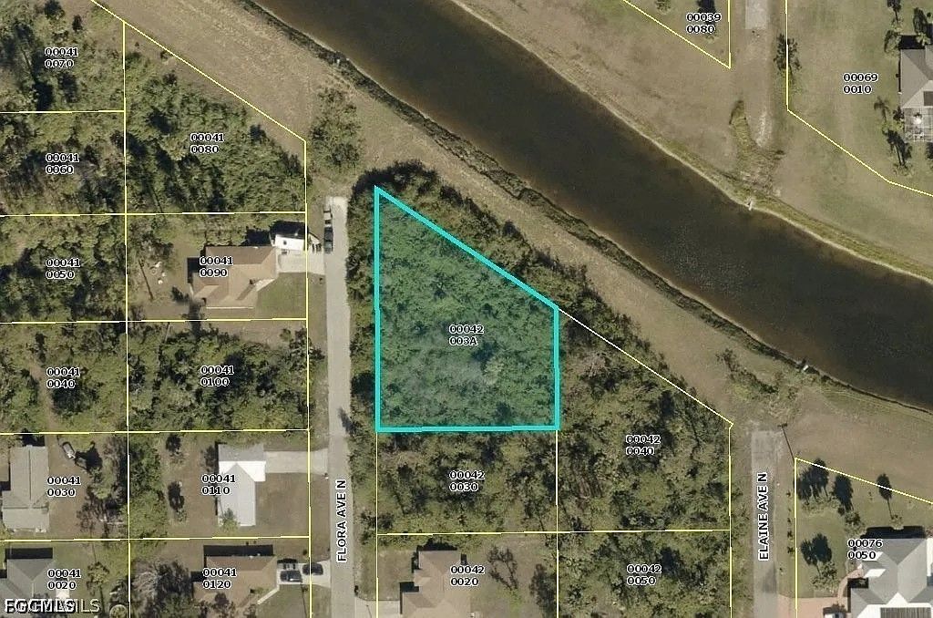 1208 Flora Ave N, LEHIGH ACRES