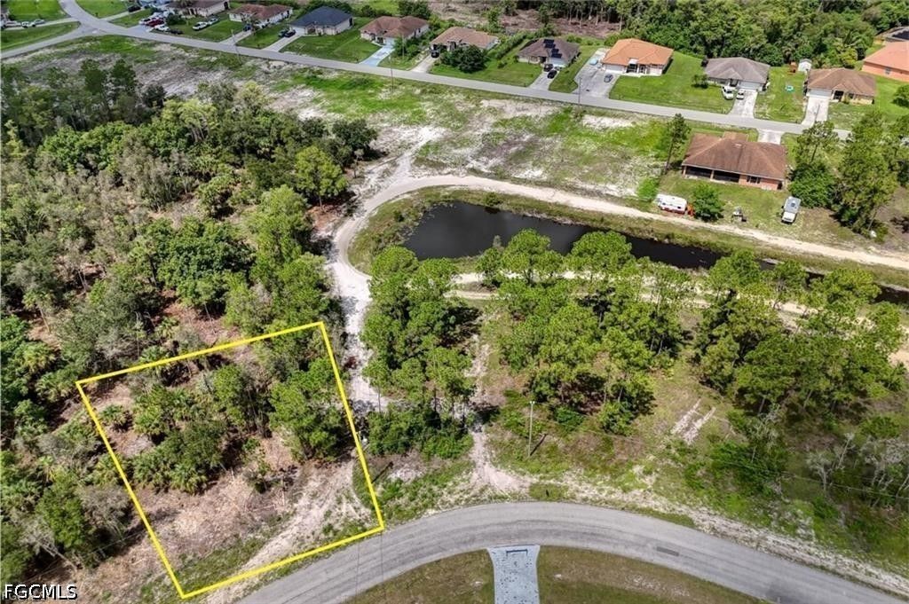 443 Burrstone Dr, LEHIGH ACRES