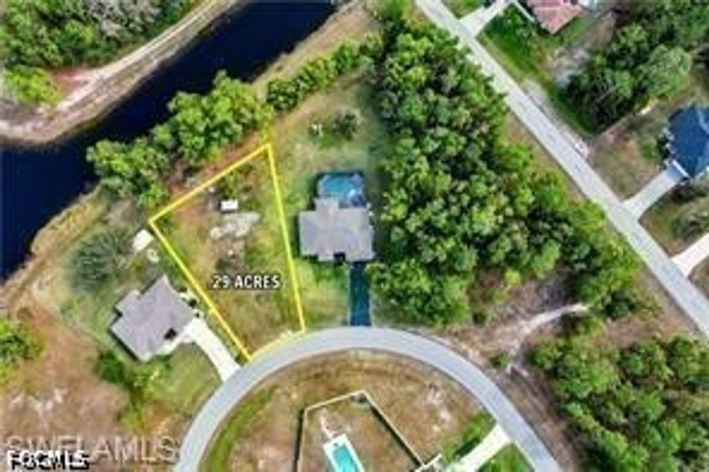 469 Boleyn Cir, LEHIGH ACRES