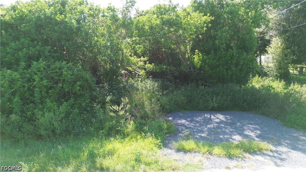 620 N Live Oak St, Clewiston