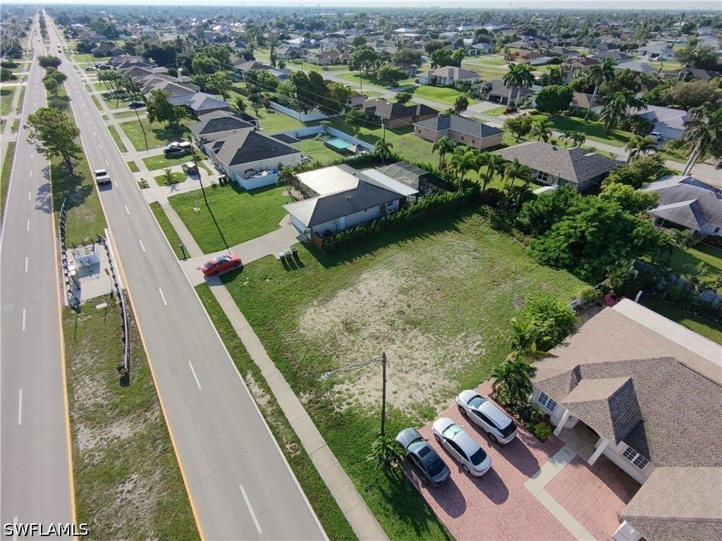 1222 Gleason Pkwy, Cape Coral