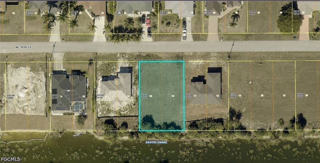 2002 Ne 18th St, CAPE CORAL