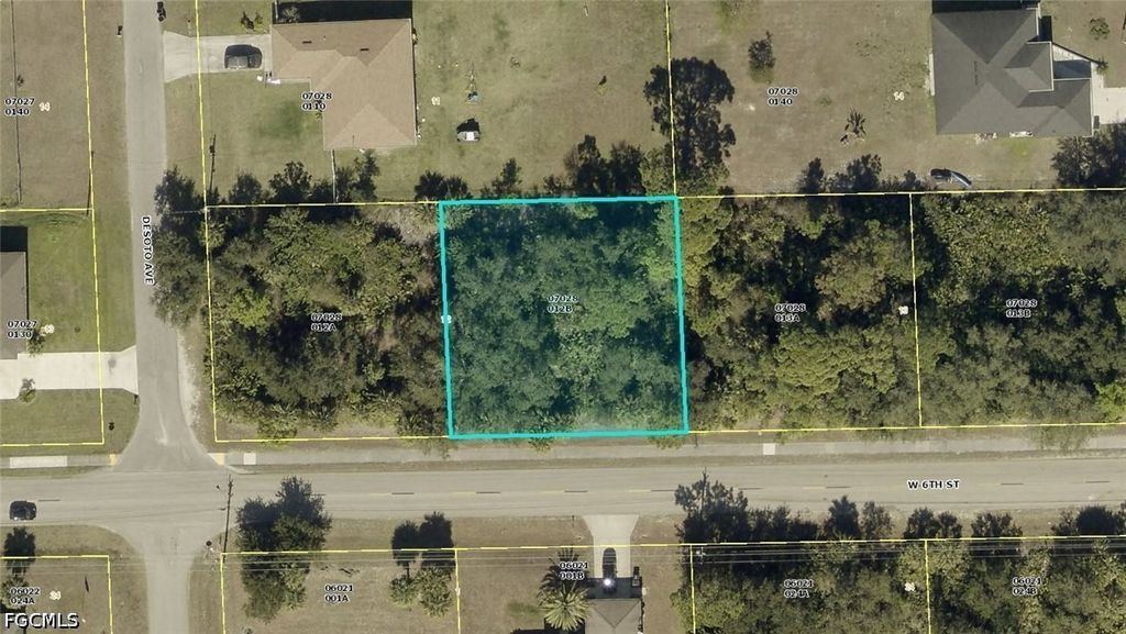 704 W 6th St, Lehigh Acres