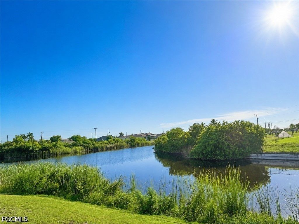 1841 Nw 7th Ave, Cape Coral