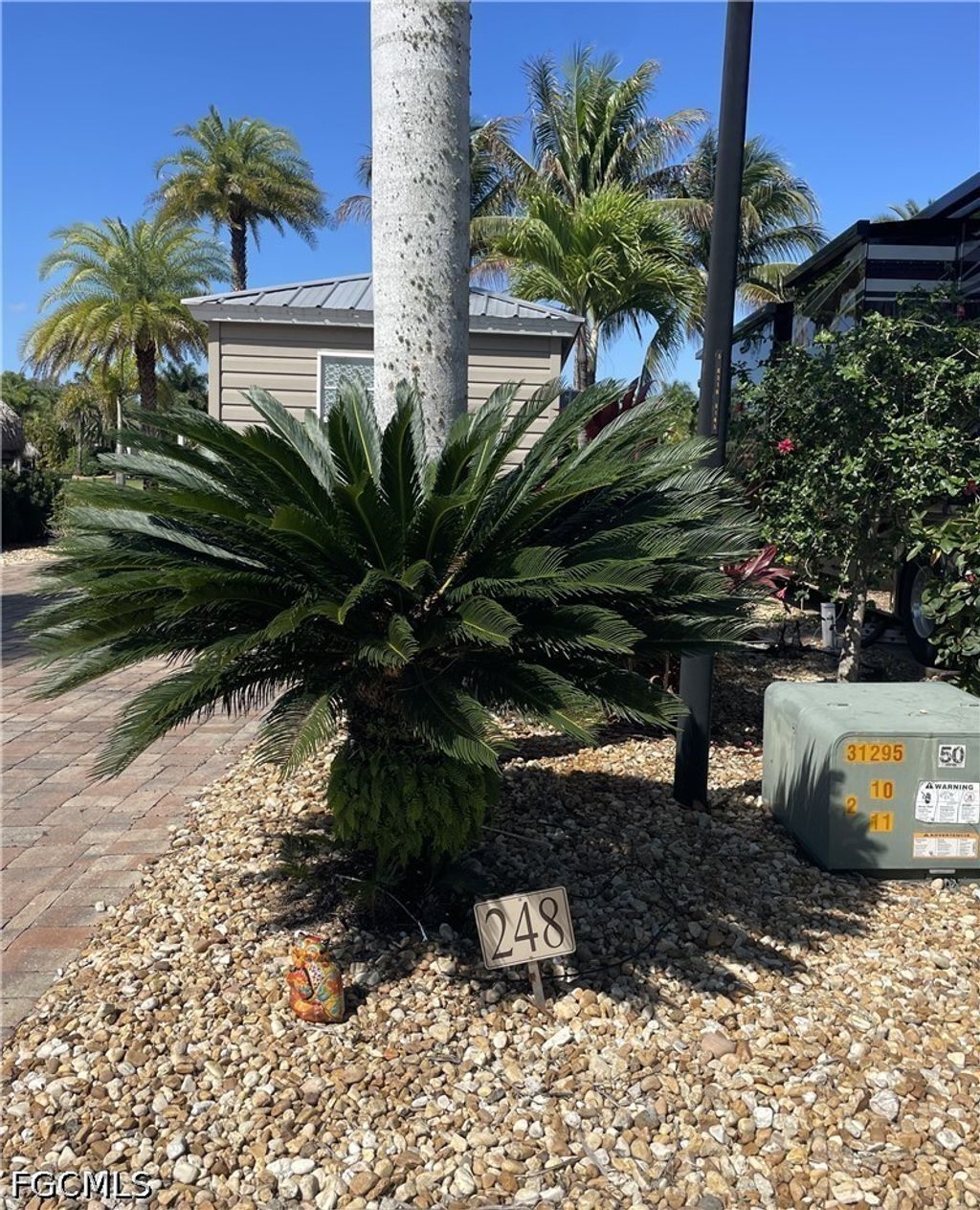 5230 Pineland Daisy Trl, FORT MYERS