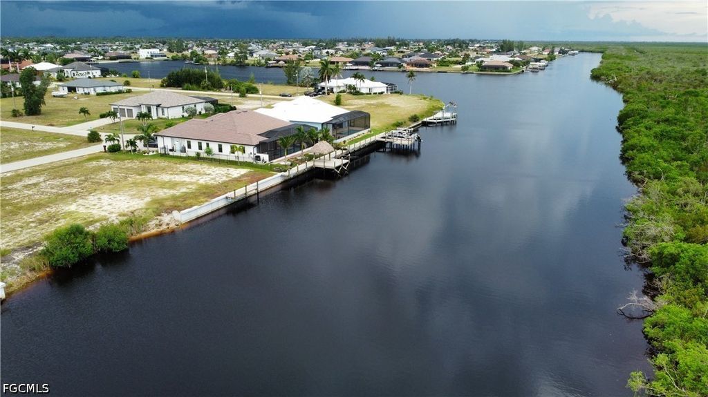 3338 Nw 47th Ave, CAPE CORAL