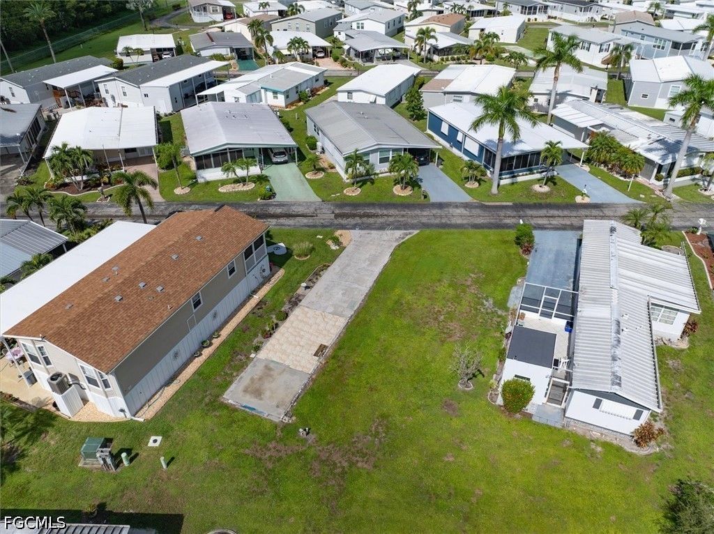 241 Daisy Ave, Fort Myers