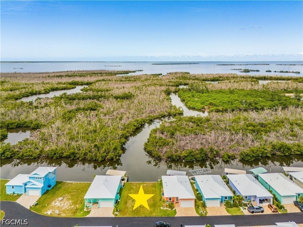 3019 Trawler Ln, ST. JAMES CITY