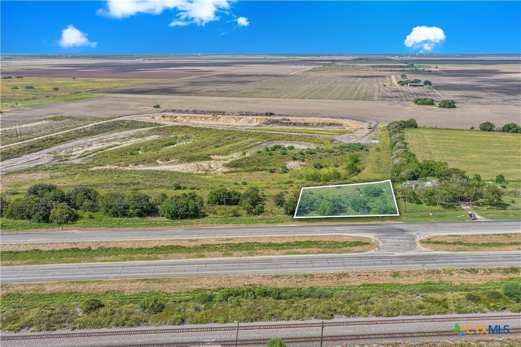 11833 Us Highway 87, Victoria