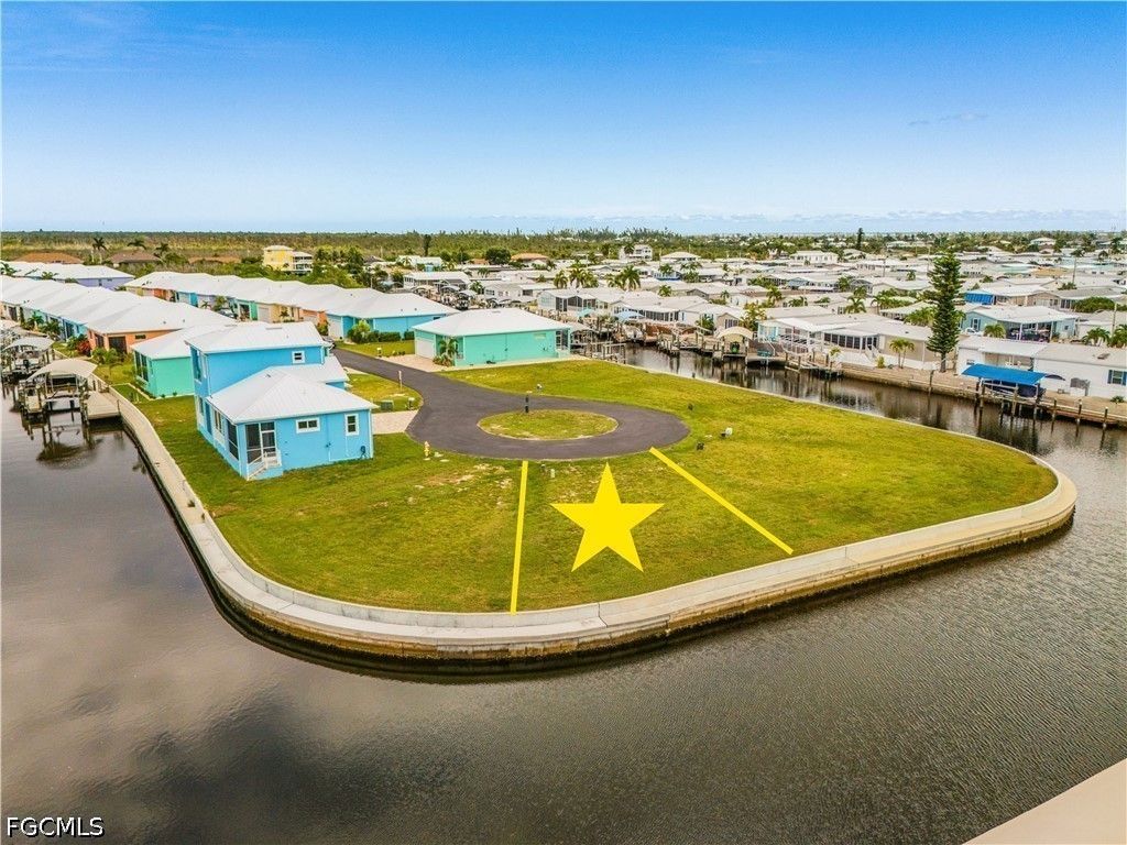2951 Trawler Ln, ST. JAMES CITY