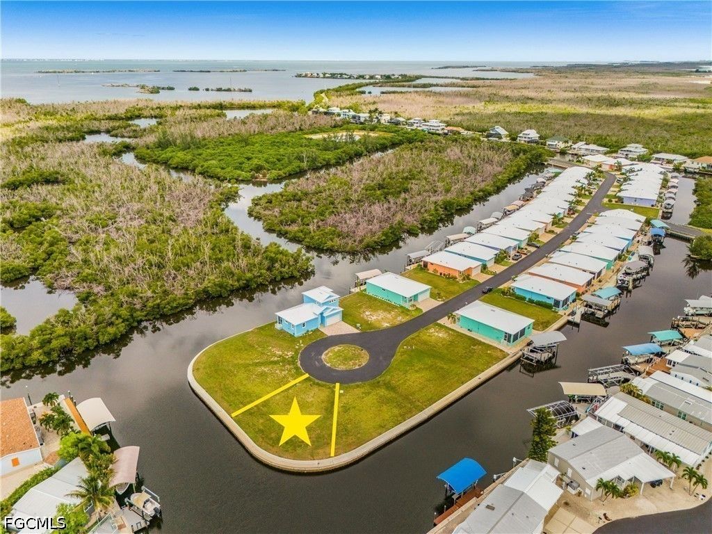 2950 Trawler Ln, ST. JAMES CITY