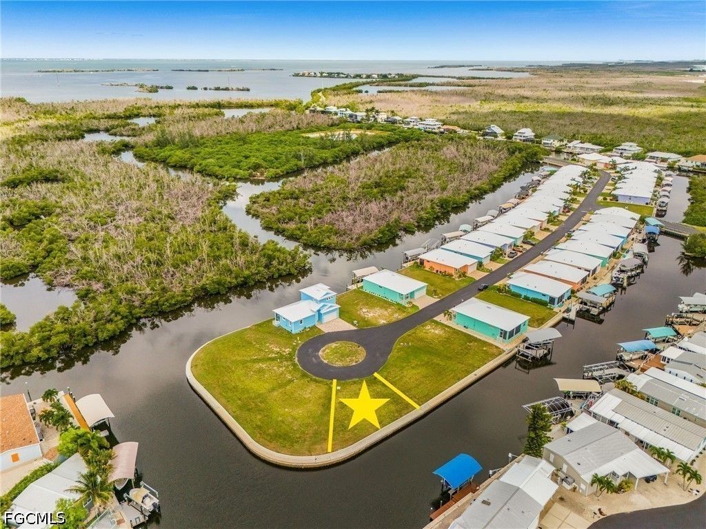 2970 Trawler Ln, ST. JAMES CITY