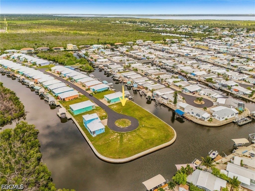 3004 Trawler Ln, ST. JAMES CITY
