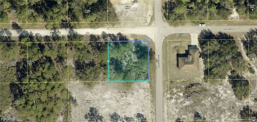 201 W 18th St, LEHIGH ACRES