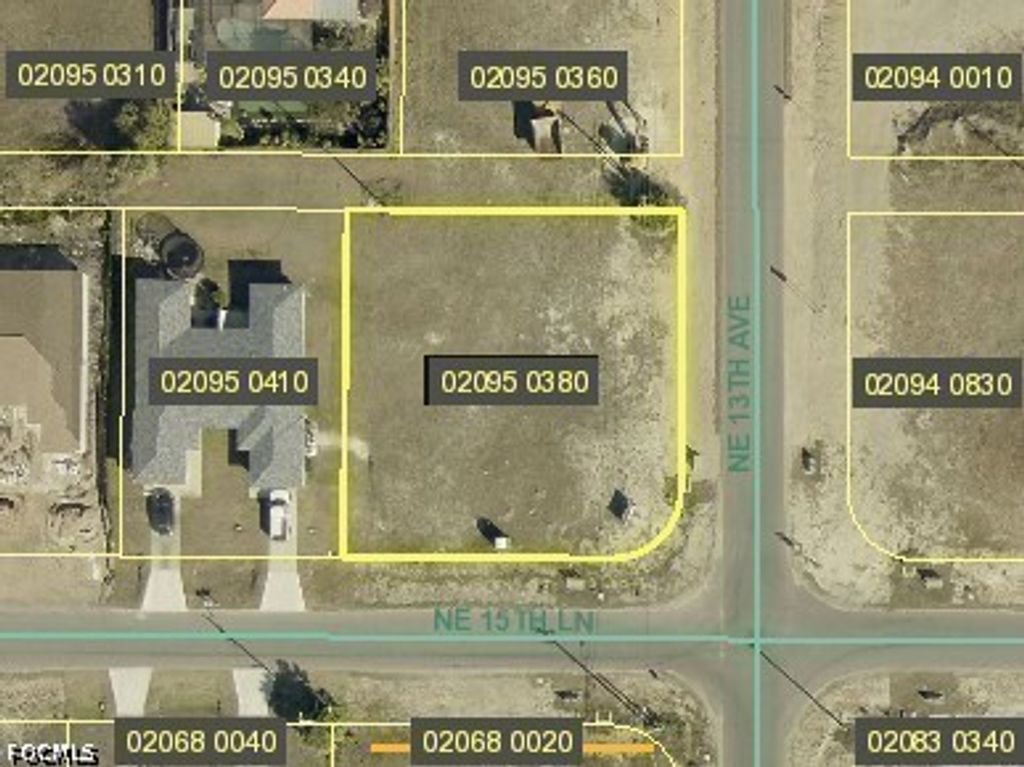 1229 Ne 15th Ln, Cape Coral