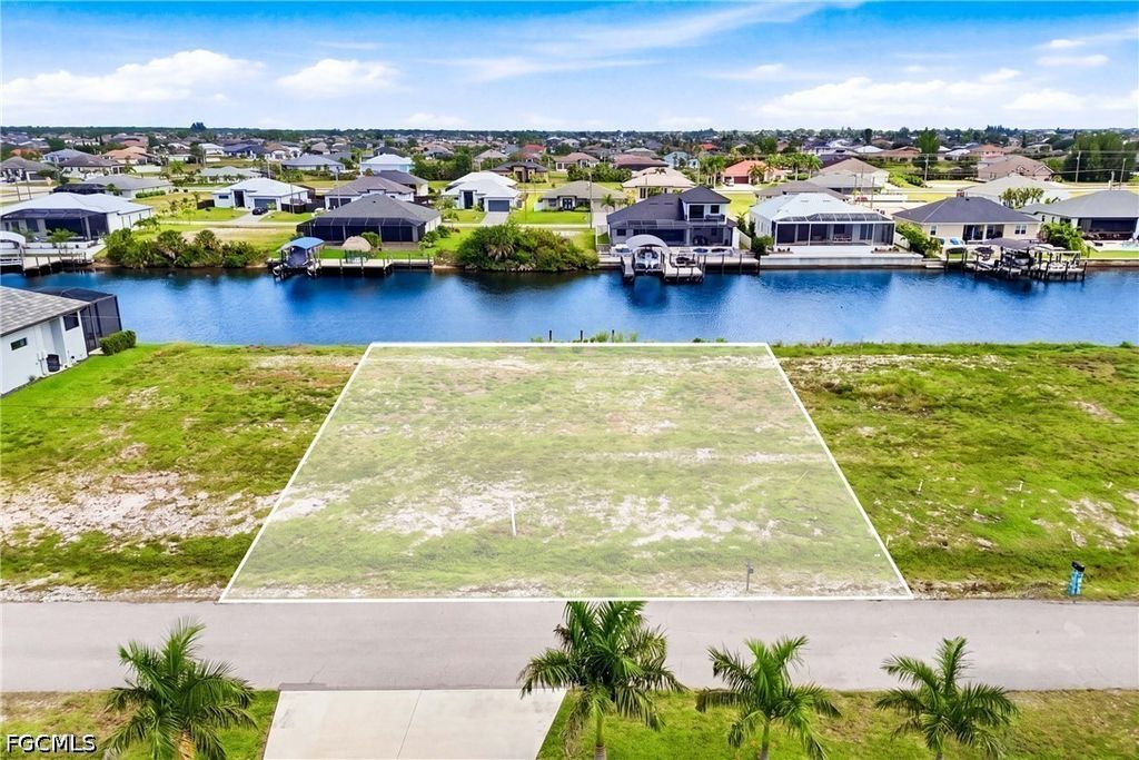 1519 Nw 41st Pl, CAPE CORAL