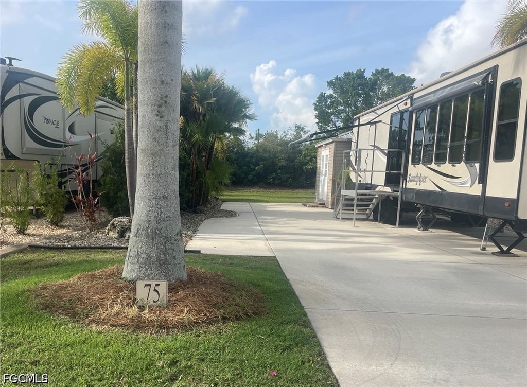 5252 Cypress Trl Resort Cir, Fort Myers