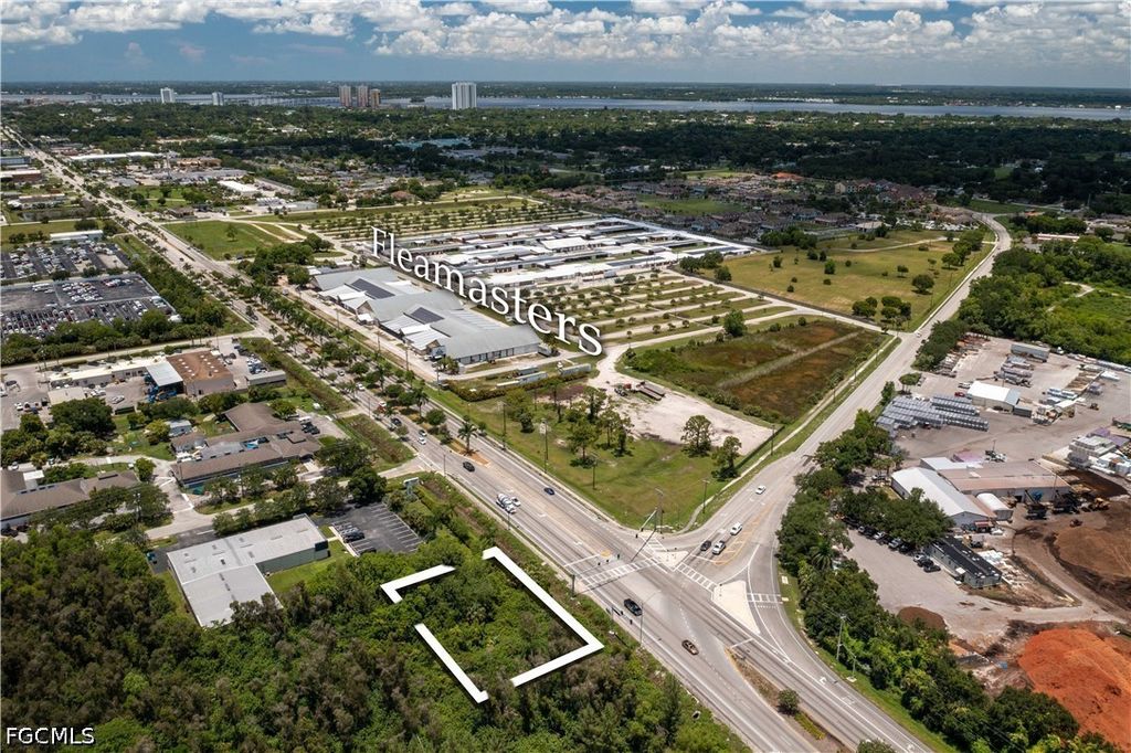 4400 Dr Martin Luther King Jr Blvd, FORT MYERS