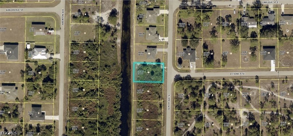 1020 Genoa Ave S, Lehigh Acres