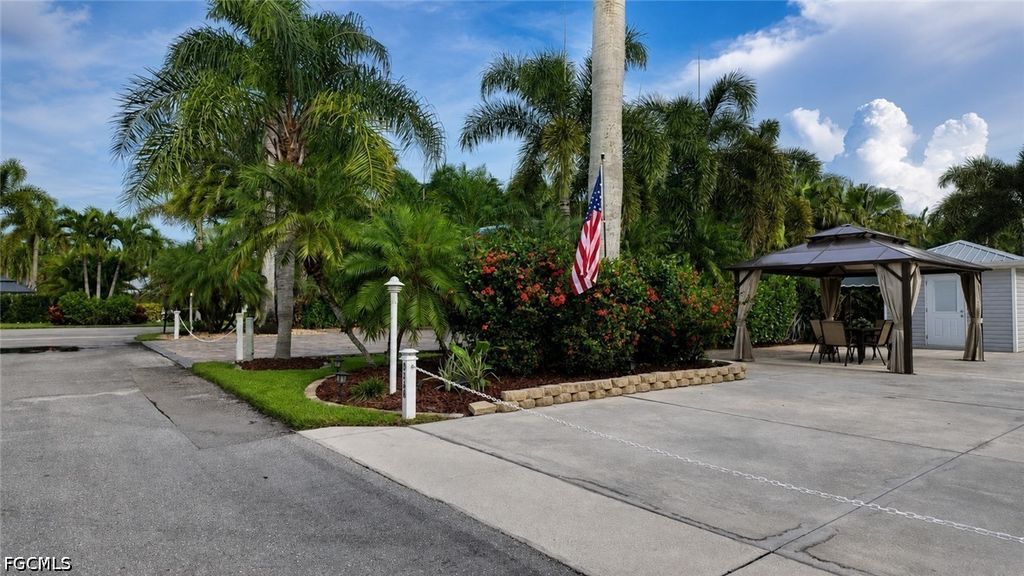 10080 Stonewood Dr, FORT MYERS