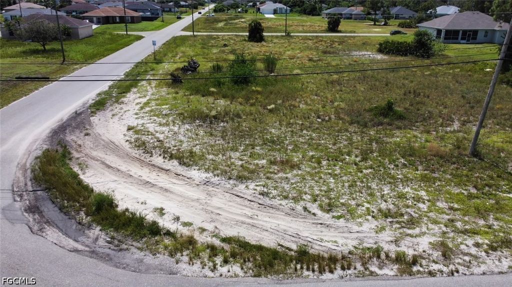 2701 40th St Sw, LEHIGH ACRES