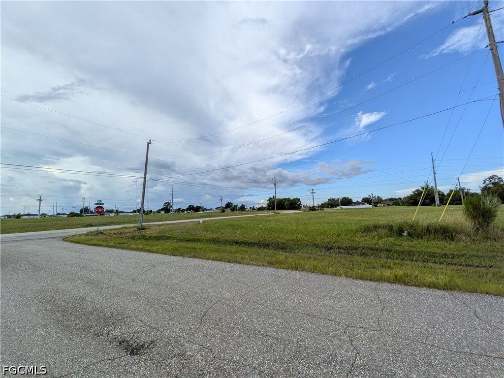 1610 Ne Juanita Pl, CAPE CORAL