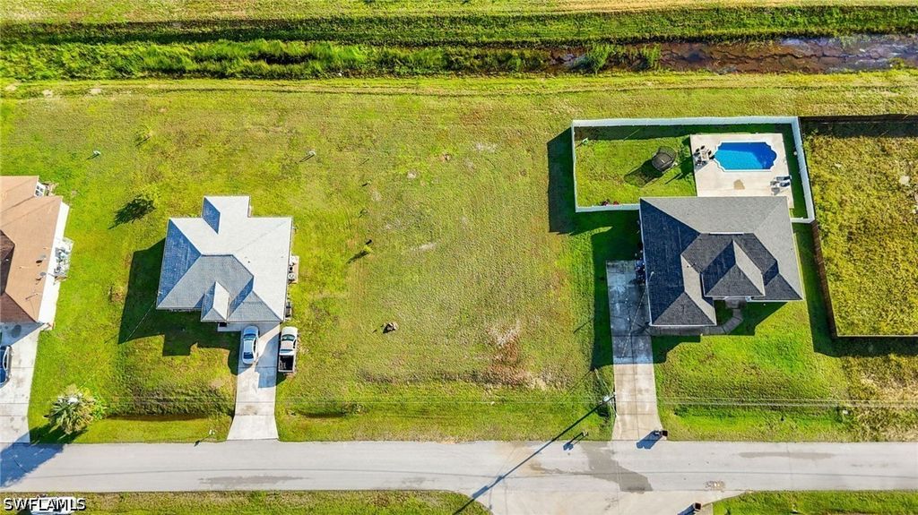 2300 Christopher Ave N, Lehigh Acres