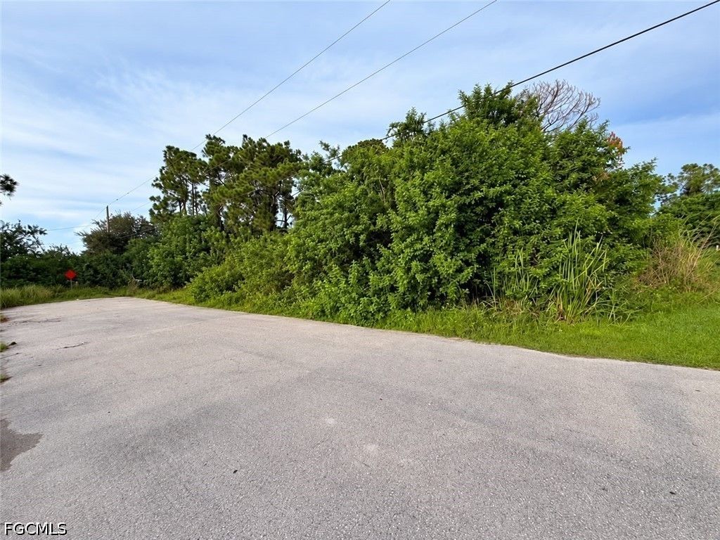 301/303 Ichabod Ave, Lehigh Acres