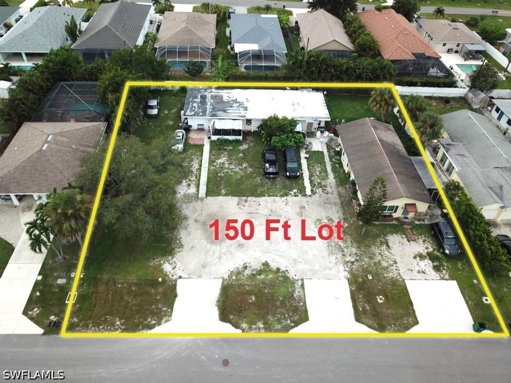 618 99th Ave N, Naples