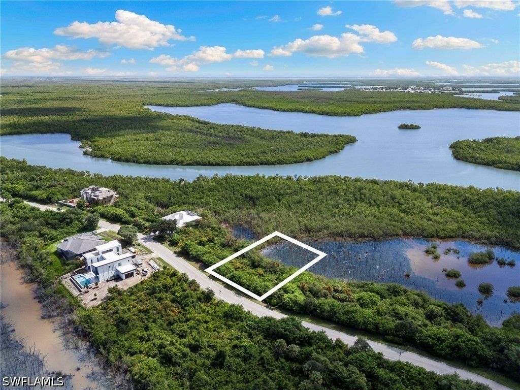798 Whiskey Creek Dr, Marco Island